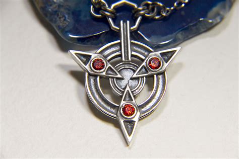 Harnessing the Healing Power of the Gleaming Star Amulet